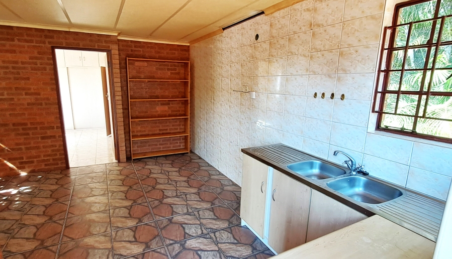 5 Bedroom Property for Sale in Elandsrand North West